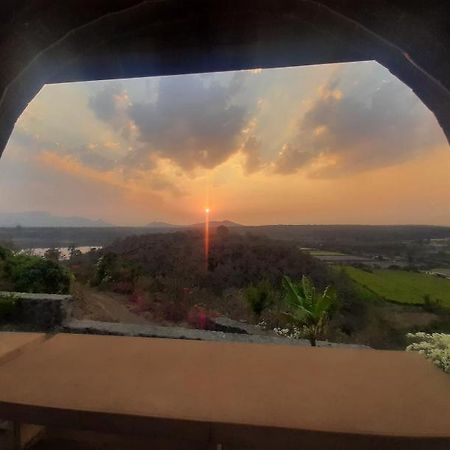 Eze Nof - A Hilltop Villa With 360º Water View Nashik Luaran gambar